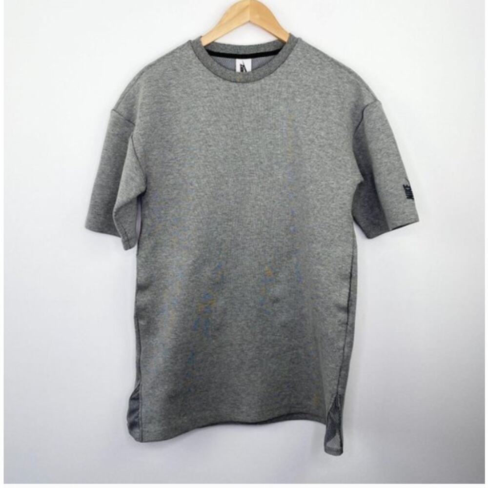 Nike Dress Women SMALL‎ Gray Lab Essential Tech Fleece Tunic Short Sleeve Thick